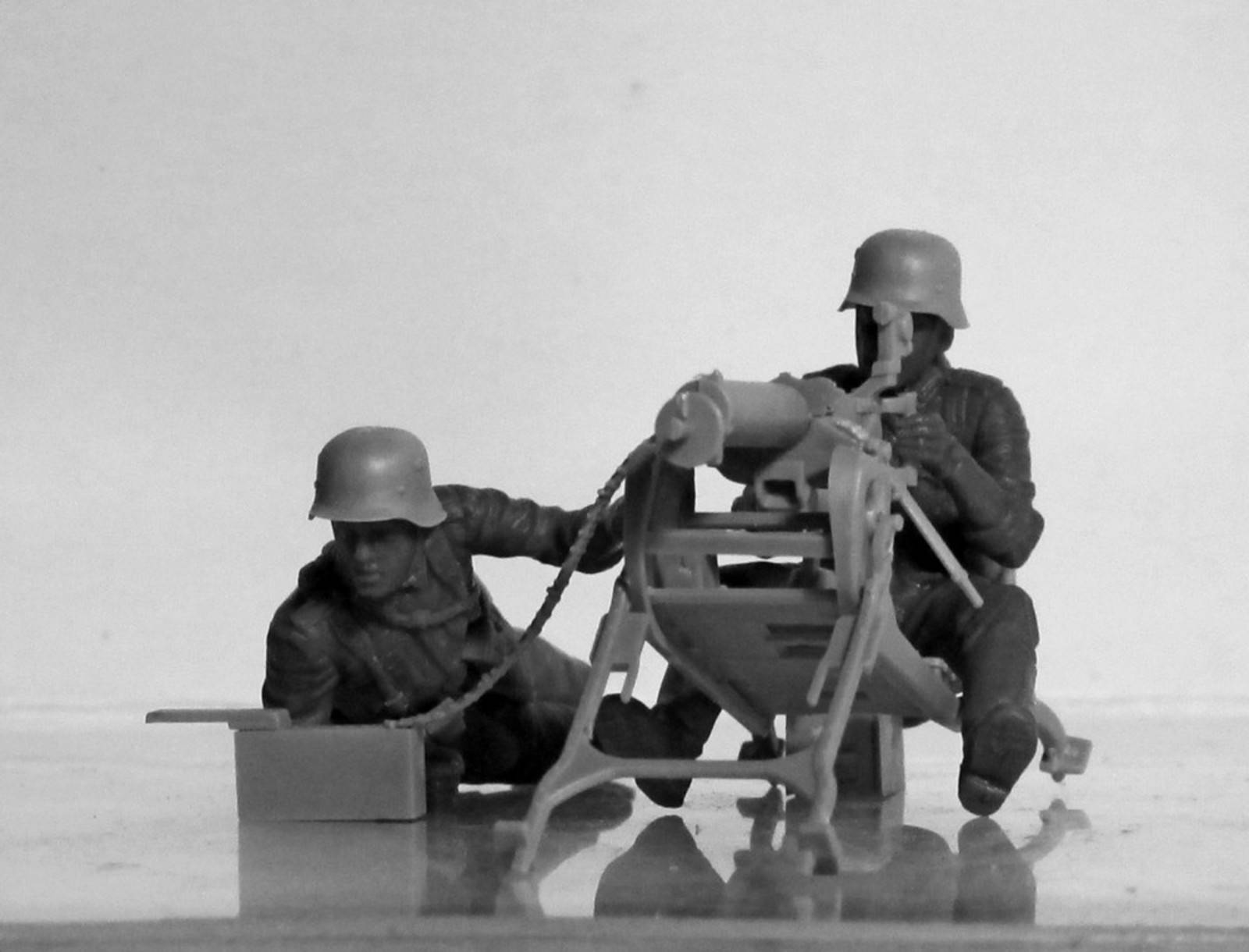 WWII German MG08 MG Team – Image 4