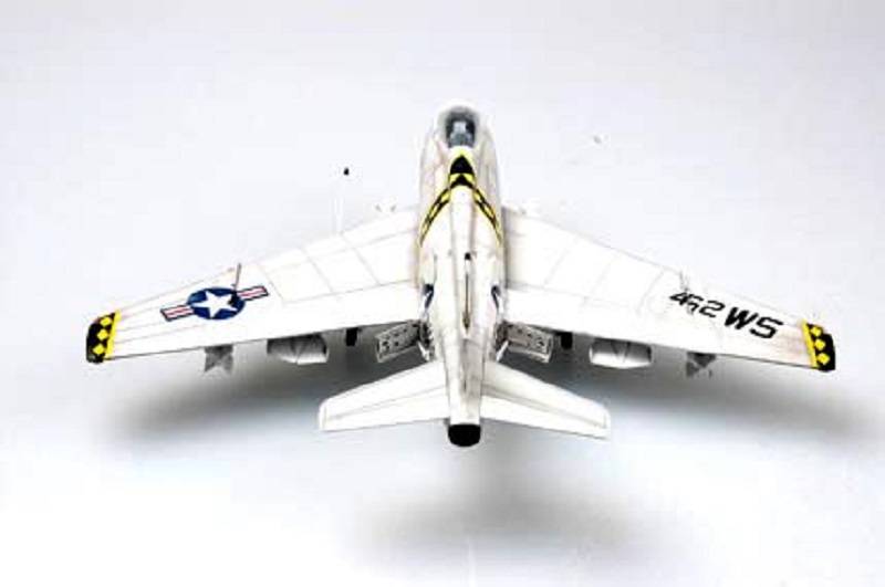 FJ-4B Fury fighter-bomber – Image 4