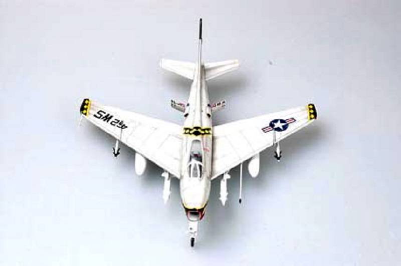 FJ-4B Fury fighter-bomber – Image 5