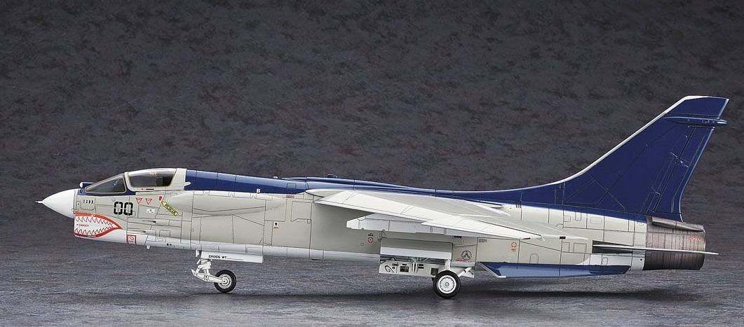F-8E Crusader "Shin Kazama" Area 88 / Limited Edition – Image 4