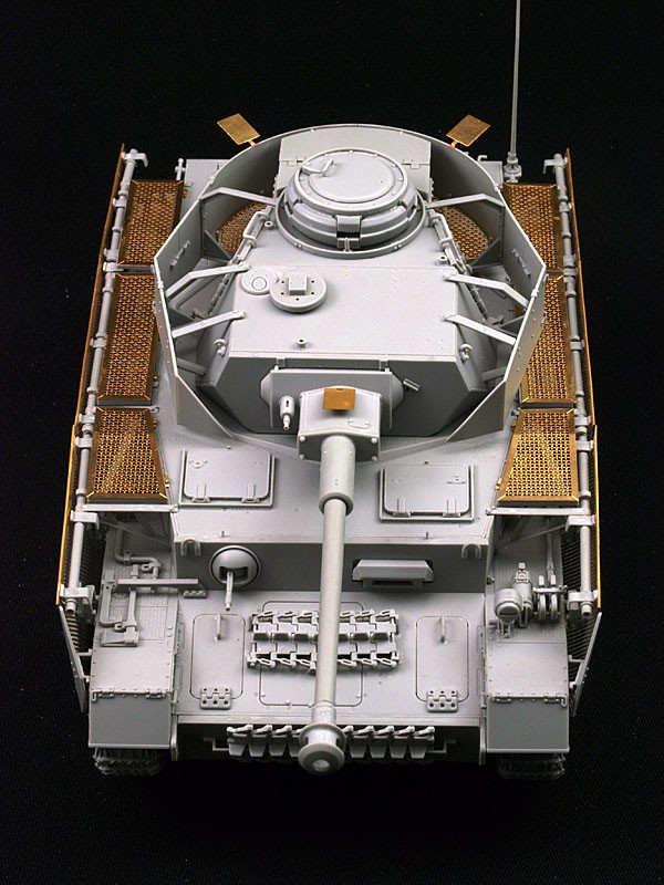 Pz.Kpfw.IV Ausf.J last production – Image 2
