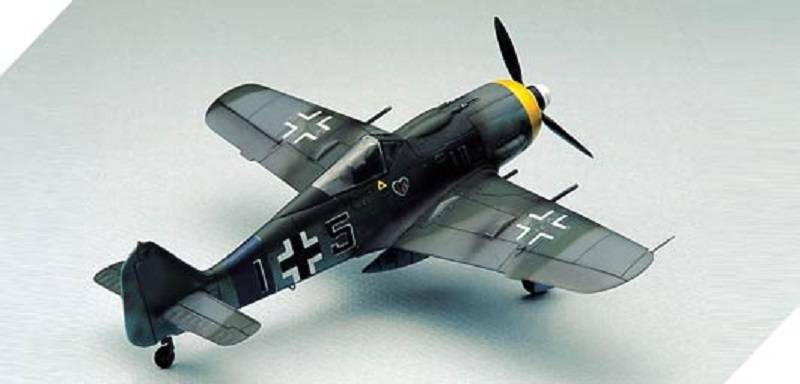 Focke-Wulf Fw190A-6/8 WWII German Fighter – Image 3