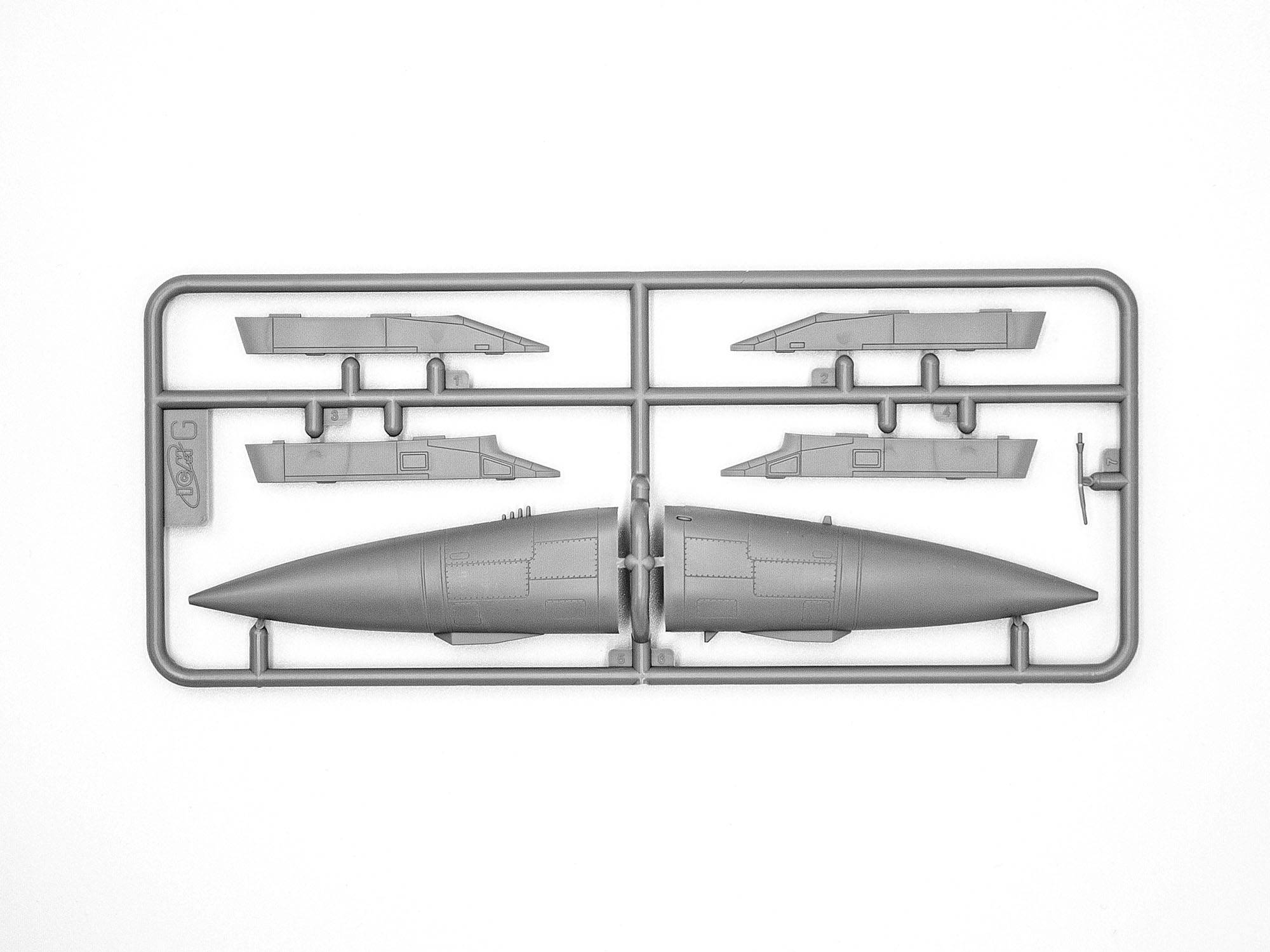 MiG-25 PD Soviet Interceptor Fighter – Image 12