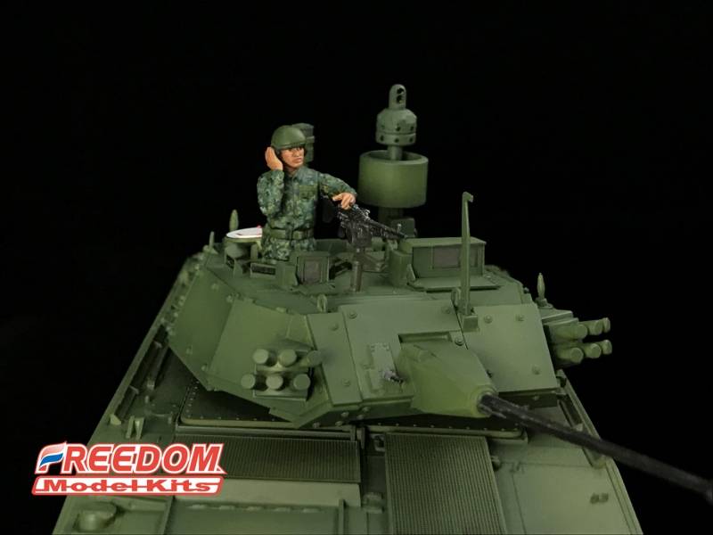 ROCA CM-34 TIFV with 30mm Chain Gun – Image 6