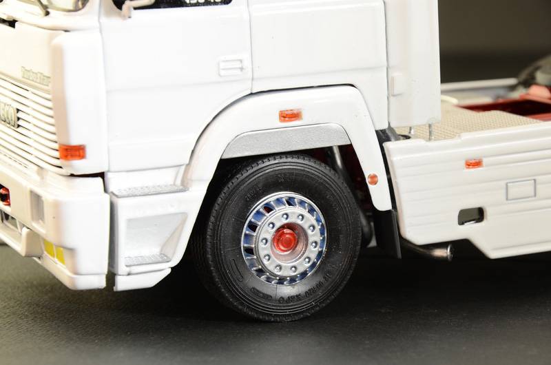 IVECO Turbostar 190.48 Special – Image 2