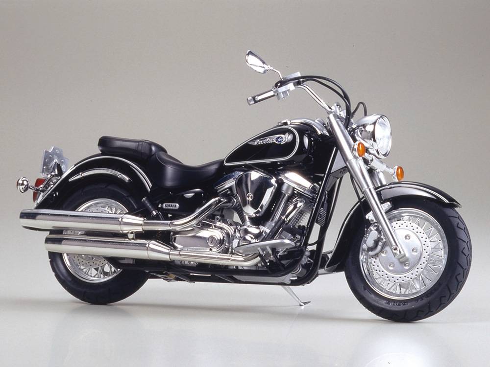 Yamaha XV1600 RoadStar – Image 2
