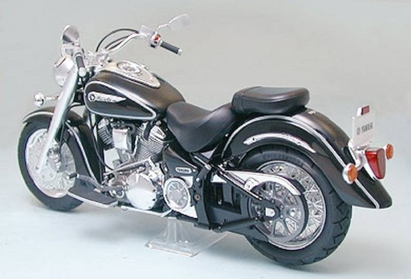 Yamaha XV1600 RoadStar – Image 3