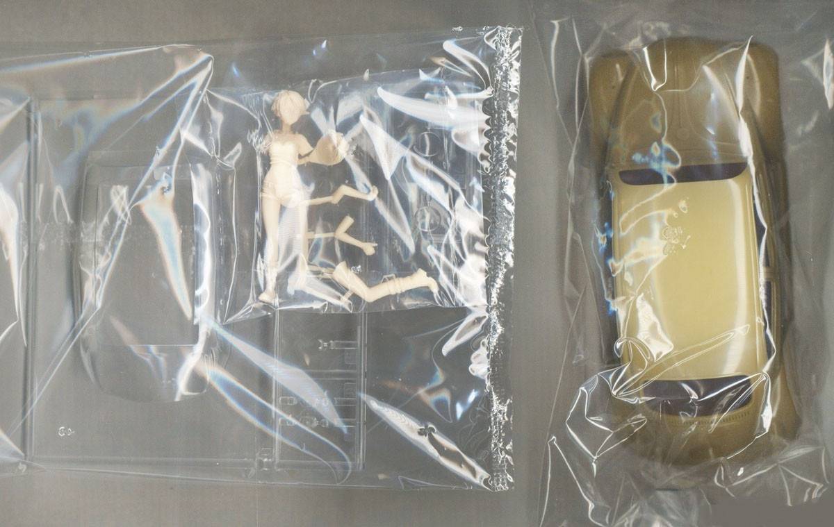 Wild Egg Girls Volkswagen Beetle Type 1 “Rei Hazumi” w/Figure – Image 5