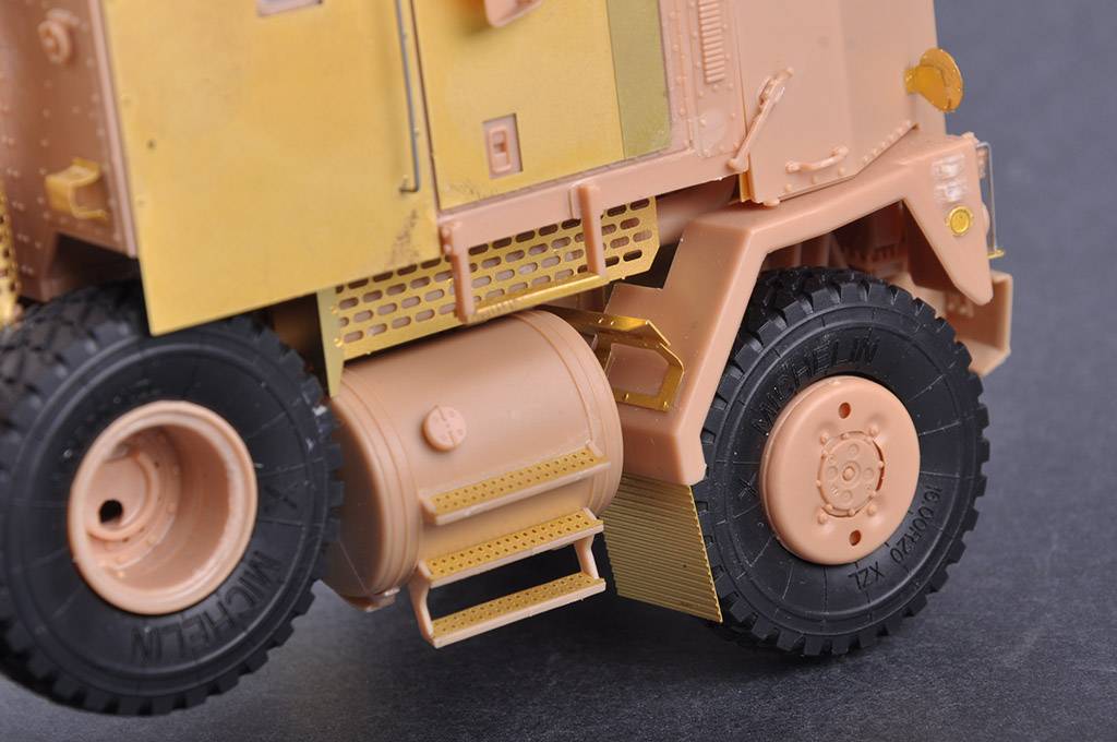 M1070 Gun Truck – Image 16