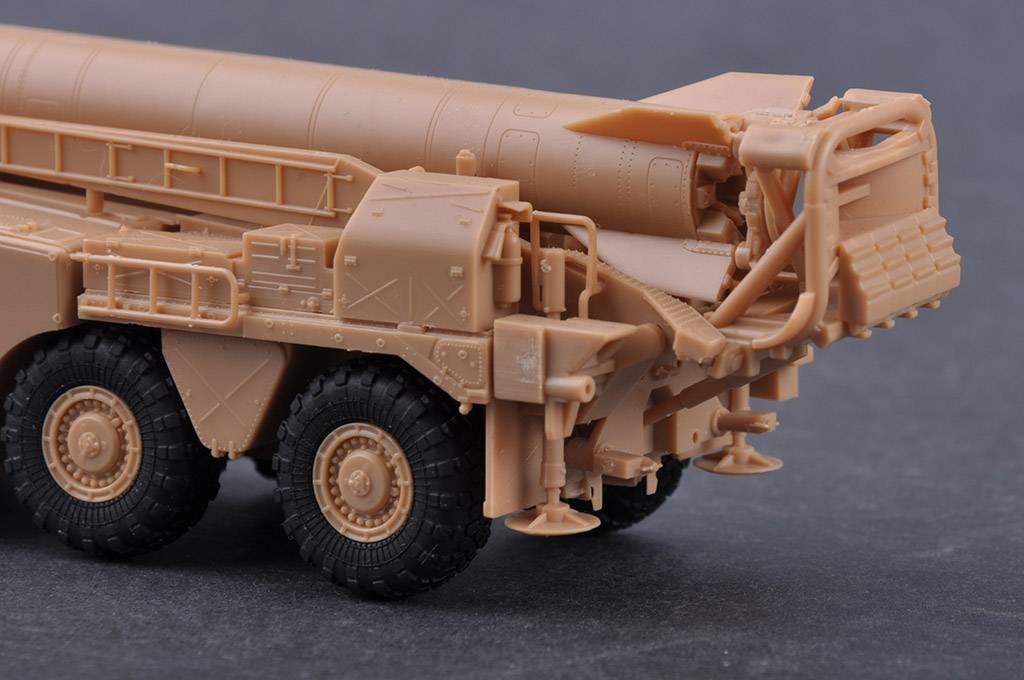 Soviet (9P117M1) Launcher with R17 Rocket of 9K72 Missile Complex "Elbrus" (Scud B) – Image 2
