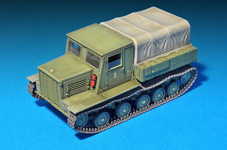 Ya-12 SOVIET ARTILLERY TRACTOR early production – Image 2