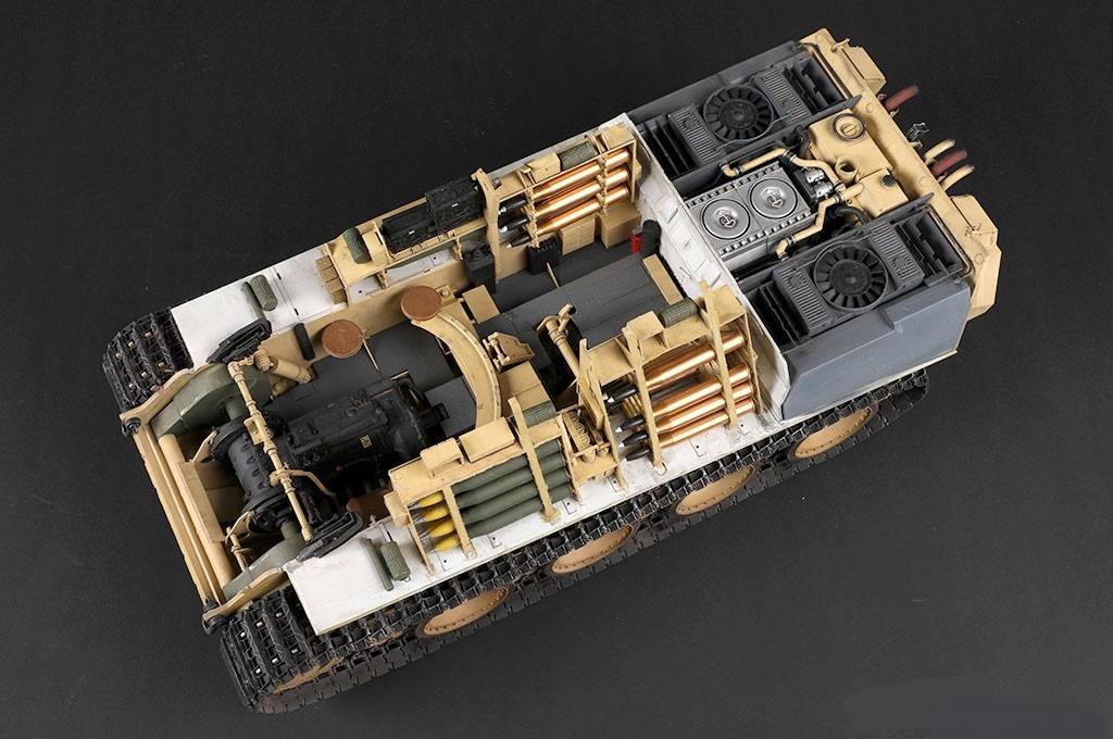 German Sd.Kfz 173 Jagdpanther Late Version – Image 4