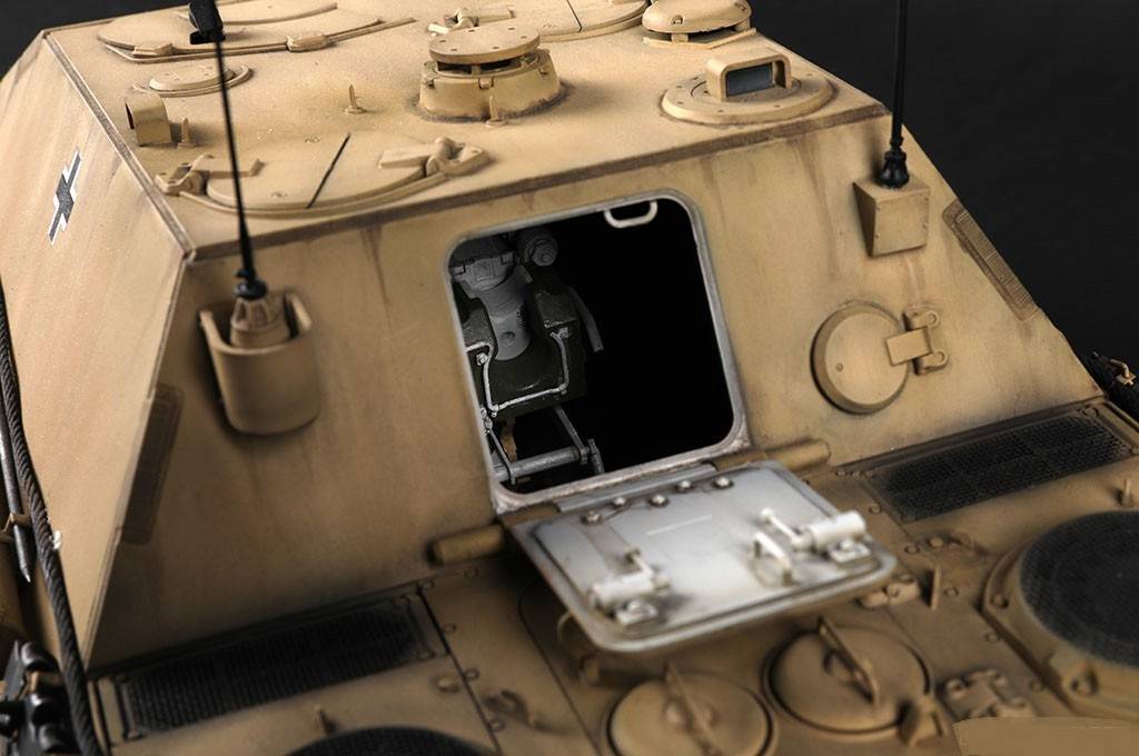 German Sd.Kfz 173 Jagdpanther Late Version – Image 10