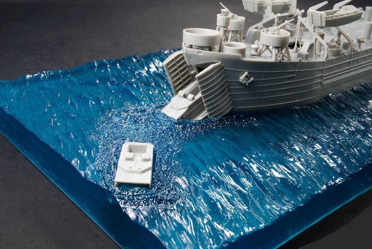 US NAVY LST Wave Base – Image 4