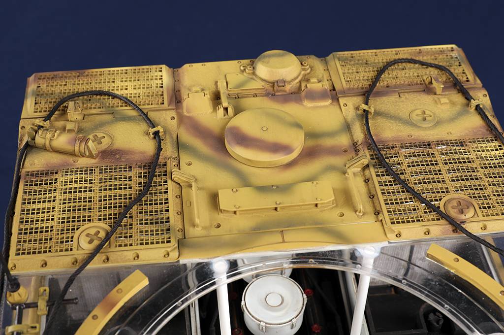 Pz.Kpfw.VI Ausf.E Sd.Kfz.181 Tiger I (Late Production) – Image 3