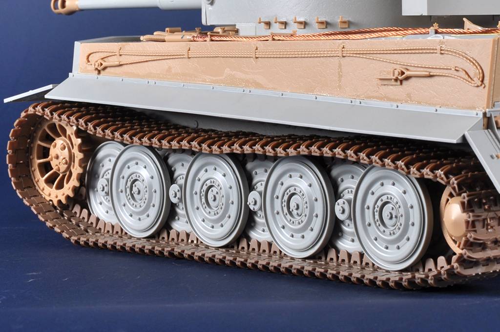 Pz.Kpfw.VI Ausf.E Sd.Kfz.181 Tiger I (Late Production) – Image 19
