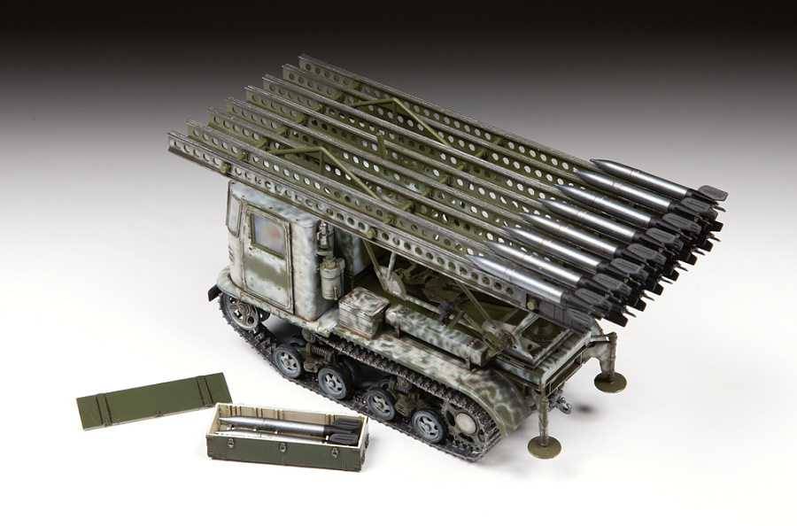 Soviet artillery tractor with BM-13 "Katyusha" STZ-5 – Image 4