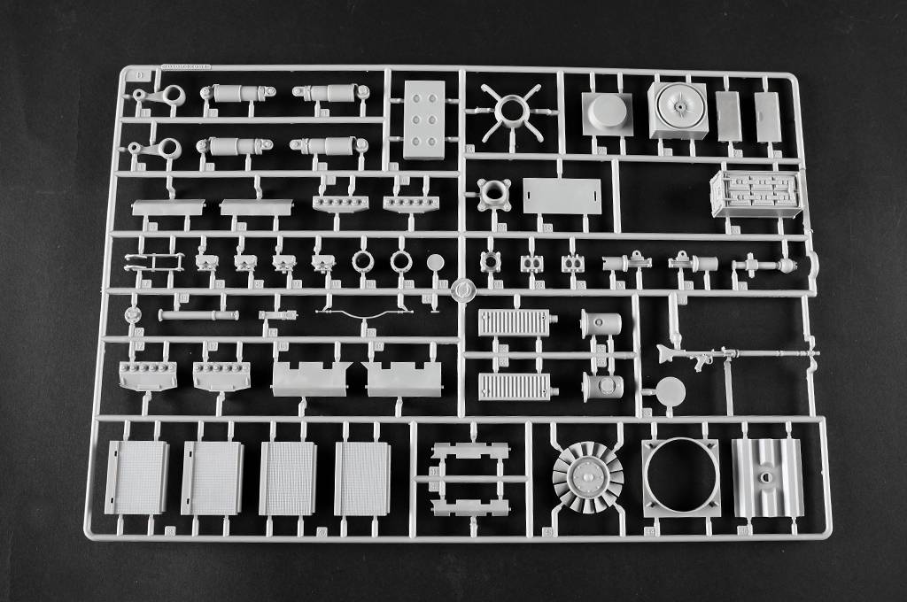 Pz.Kpfw.VI Sd.Kfz.182 Tiger II (Porsche Early production vehicle Fgst.Nr.280009) – Image 9
