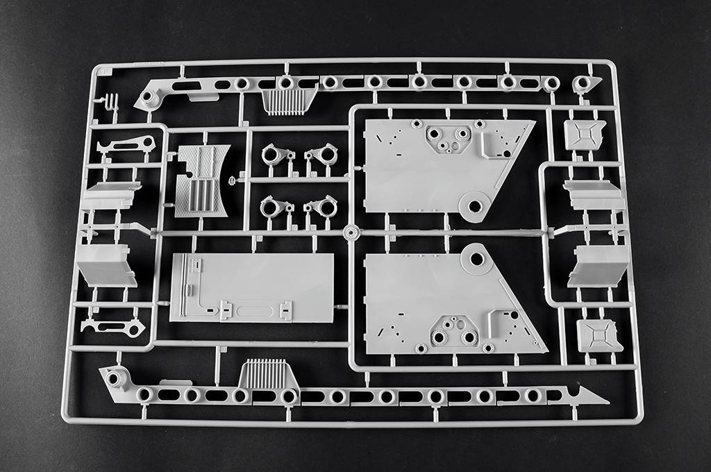 Pz.Kpfw.VI Sd.Kfz.182 Tiger II (Porsche Early production vehicle Fgst.Nr.280009) – Image 17
