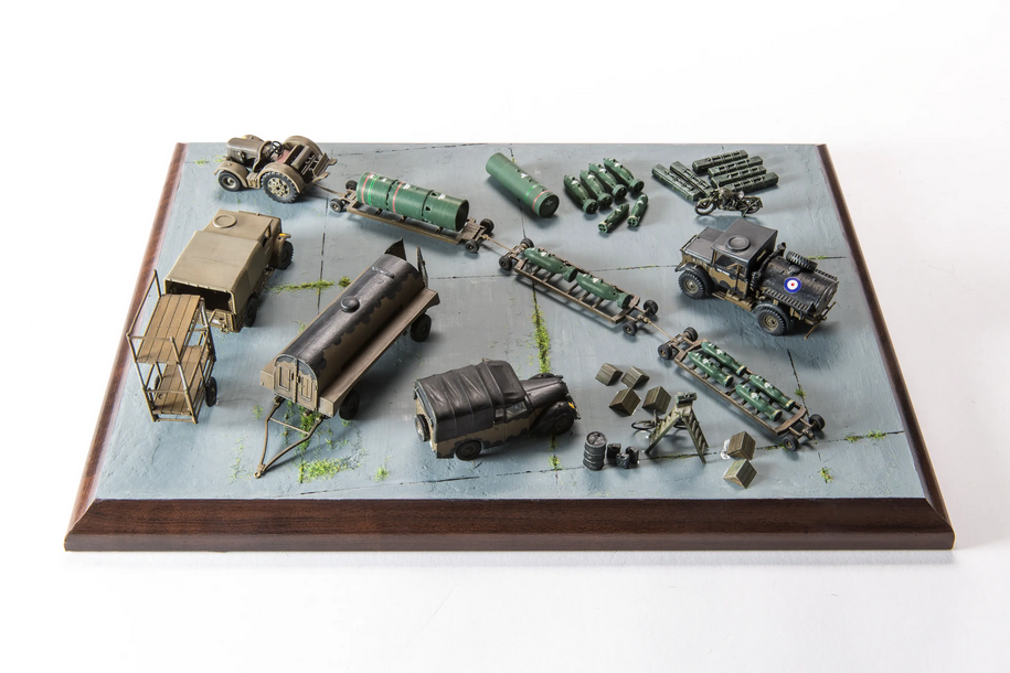WWII RAF Bomber Re-Supply Set – Image 4