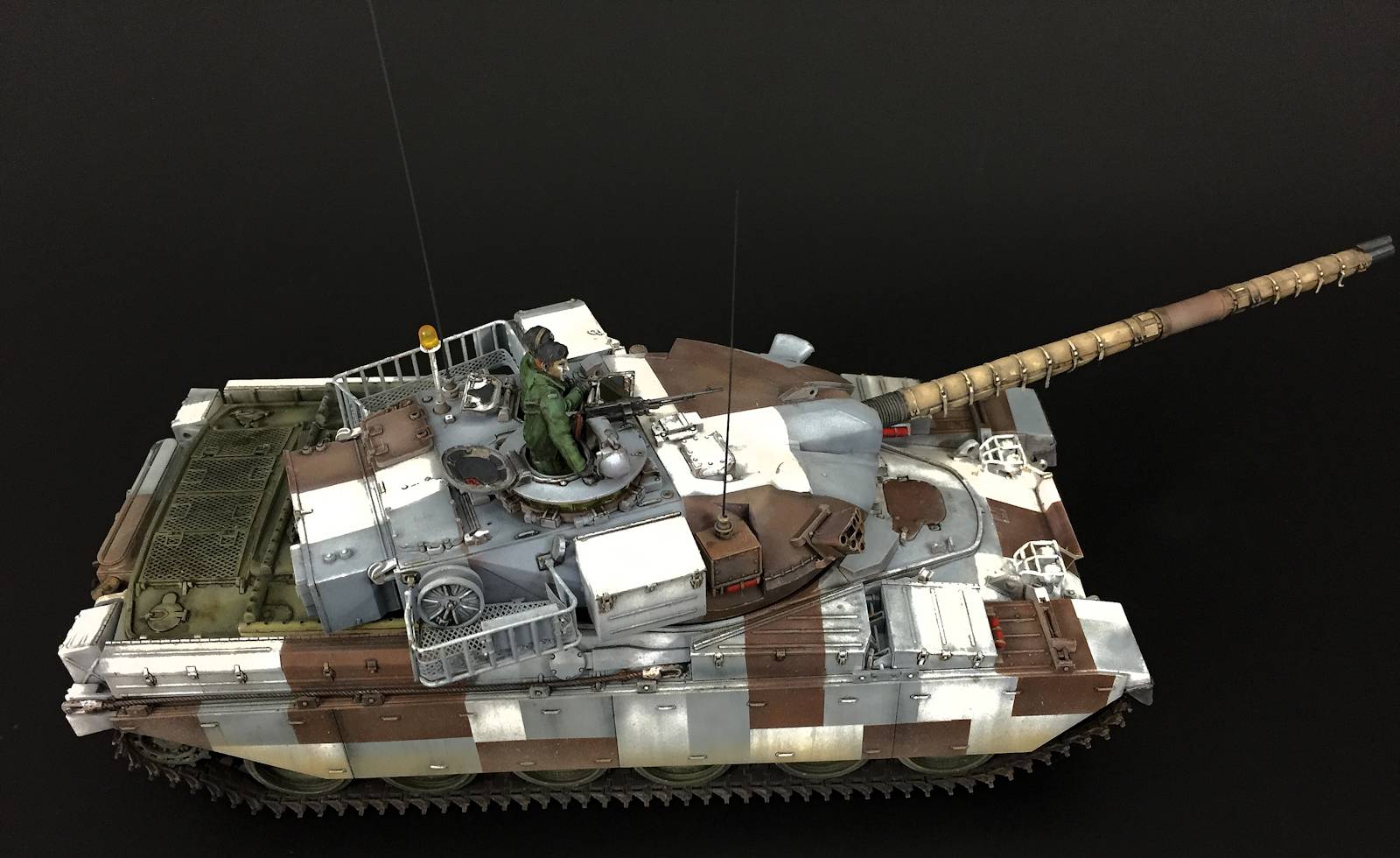 British Main Battle Tank Chieftain Mk.10 – Image 14