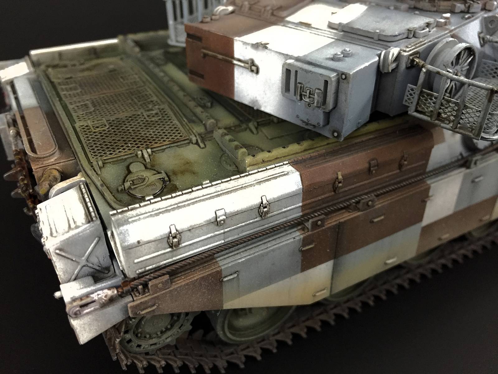 British Main Battle Tank Chieftain Mk.10 – Image 16
