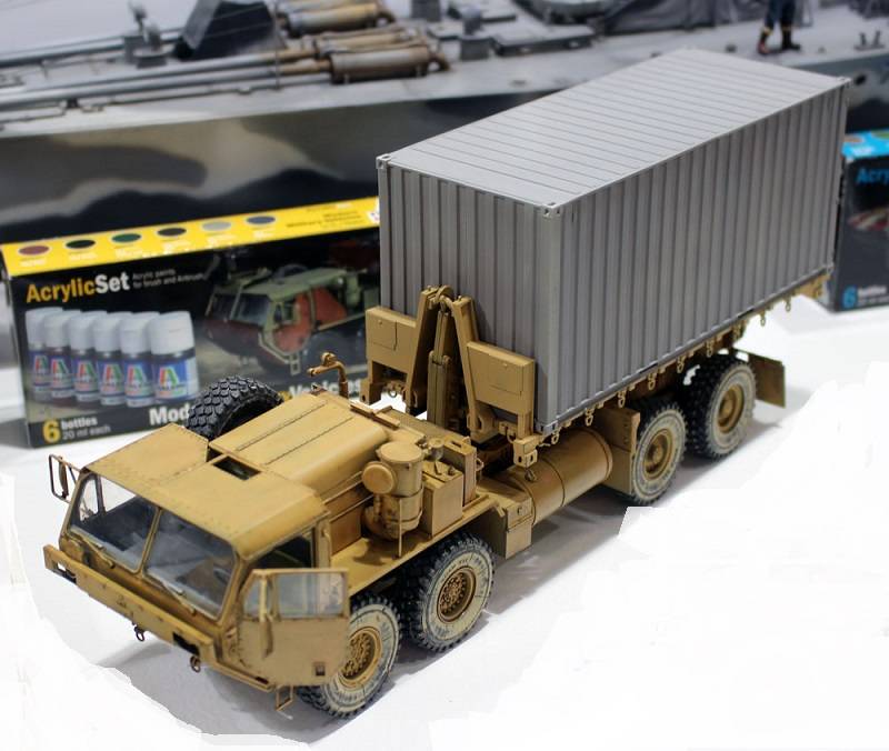 M1120 HEMTT Load Handling System – Image 2